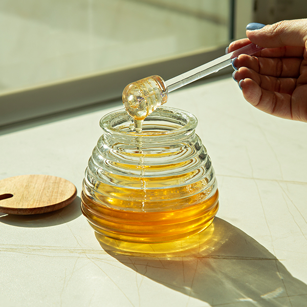 تصویر عسل خوری کندو میس گلس